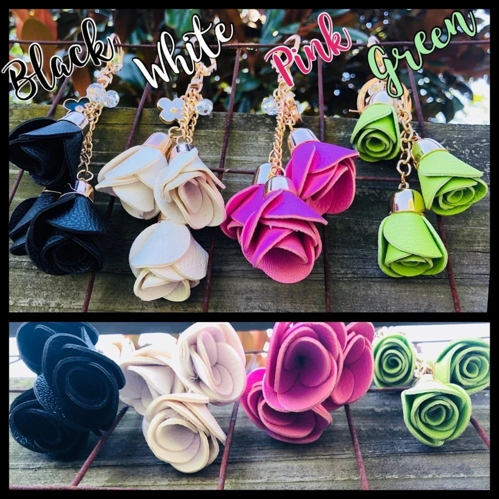 🌺Leather Flower Fob Keychains Purse Ornament